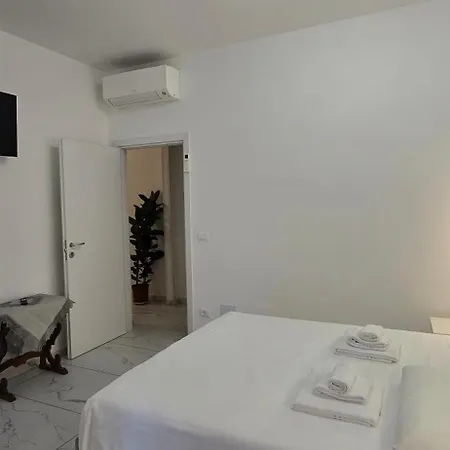 Pensjonat Orchidea Stazione 3*