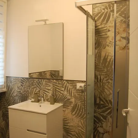 Orchidea Stazione ゲストハウス